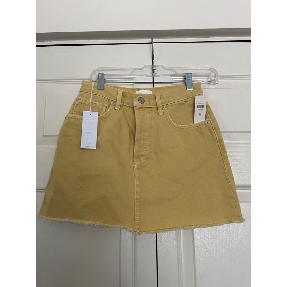 Boyish Miniskirt